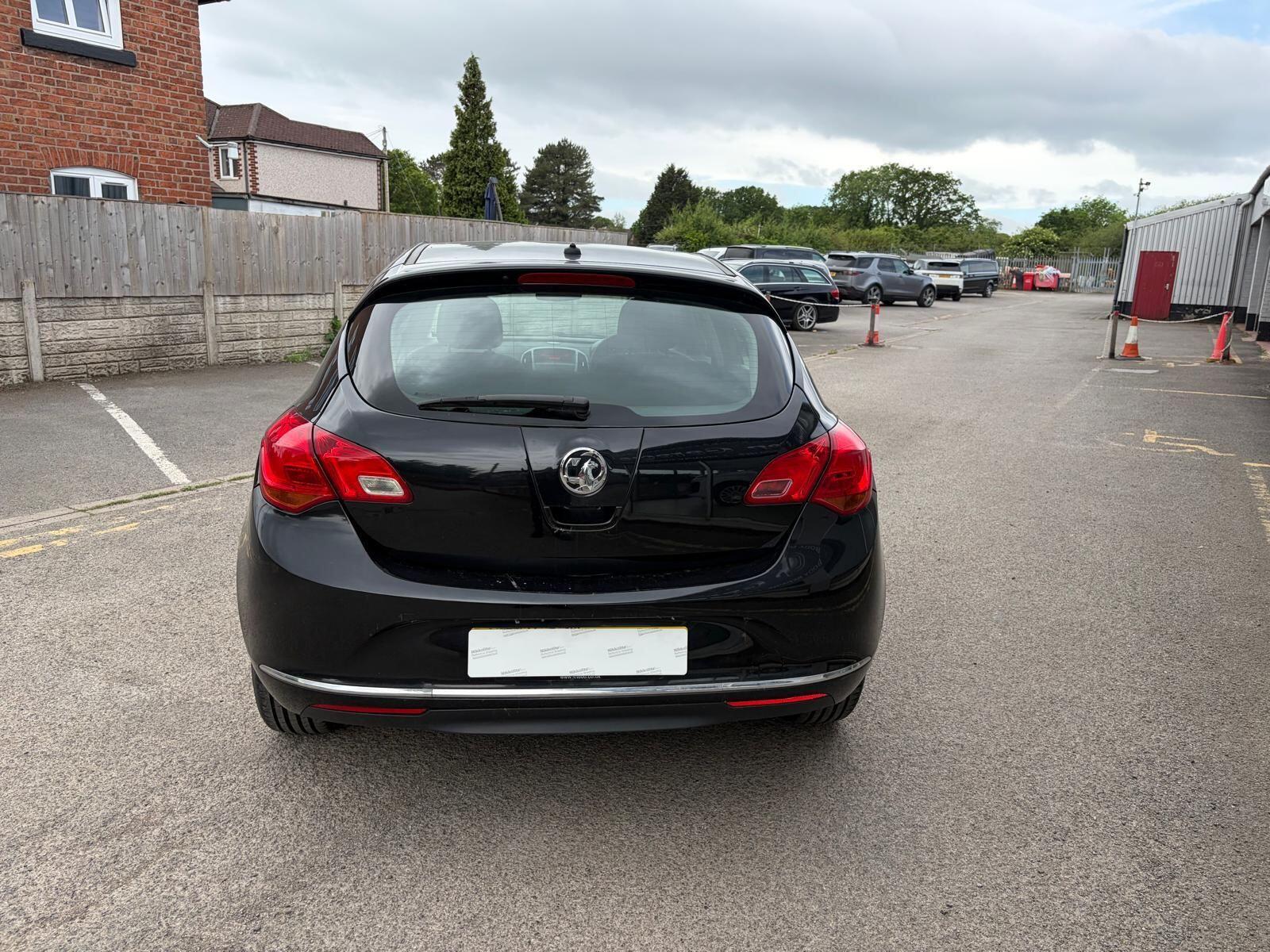Vauxhall Astra - image 6